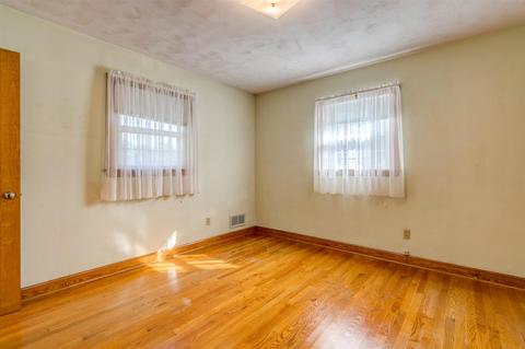 1702 Eanes Rd, Roanoke, VA 24014 photo 11