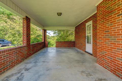 1702 Eanes Rd, Roanoke, VA 24014 photo 17