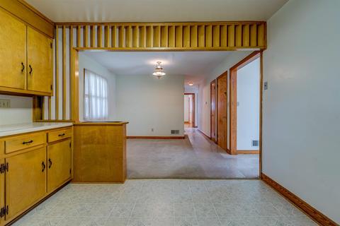 1702 Eanes Rd, Roanoke, VA 24014 photo 7