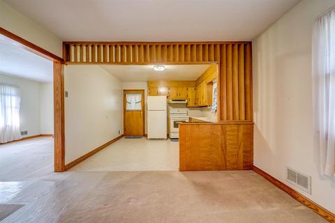1702 Eanes Rd, Roanoke, VA 24014 photo 5