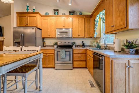 1262 Carroll Rd, Goodview, VA 24095 photo 13