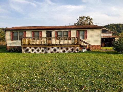 3878 Garman Rd, Salem, VA 24153 photo 2
