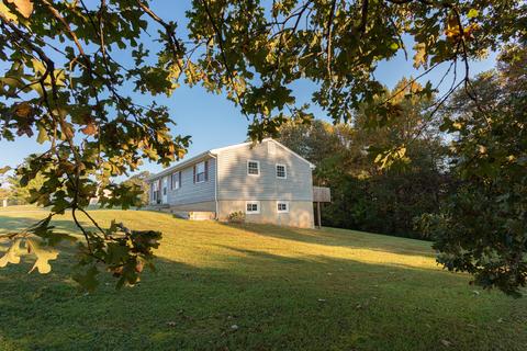 112 Crestbourne Dr, Goodview, VA 24095 photo 5
