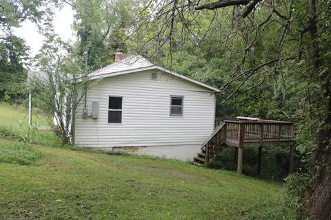 4856 Roger Loop, Pulaski, VA 24301 photo 3