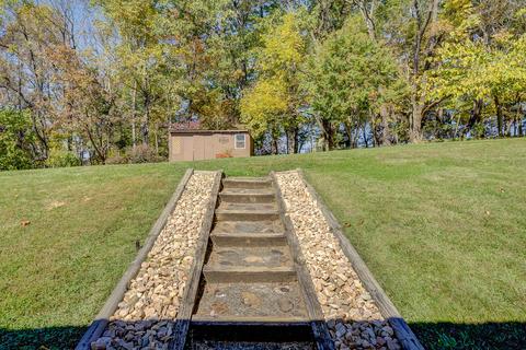 863 Flowing Spring Rd, Buchanan, VA 24066 photo 11