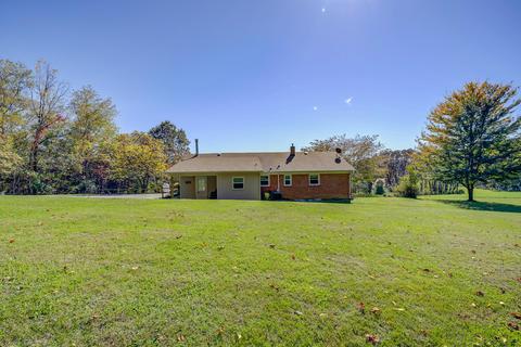863 Flowing Spring Rd, Buchanan, VA 24066 photo 6