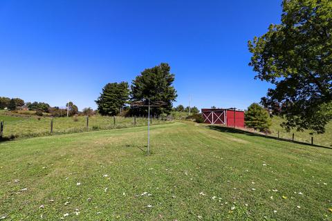 114 Maple Ln NW, Willis, VA 24380 photo 20