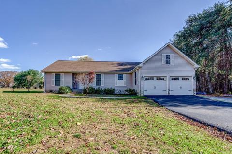1336 Bluewater Dr, Moneta, VA 24121 photo 2