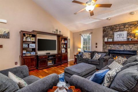 1059 Commonwealth Dr, Hardy, VA 24101 photo 4