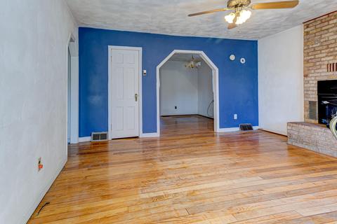 4776 Little Bear Rd, Salem, VA 24153 photo 4