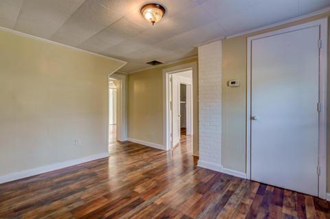 1046 Goodview Rd, Goodview, VA 24095 photo 9