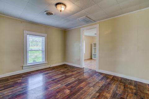 1046 Goodview Rd, Goodview, VA 24095 photo 10