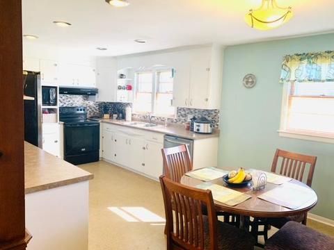 419 E Gray St, Covington, VA 24426 photo 11