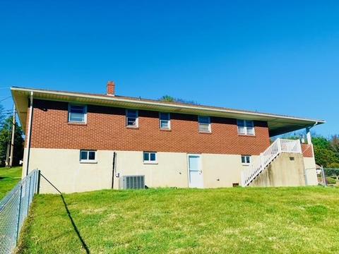 419 E Gray St, Covington, VA 24426 photo 23
