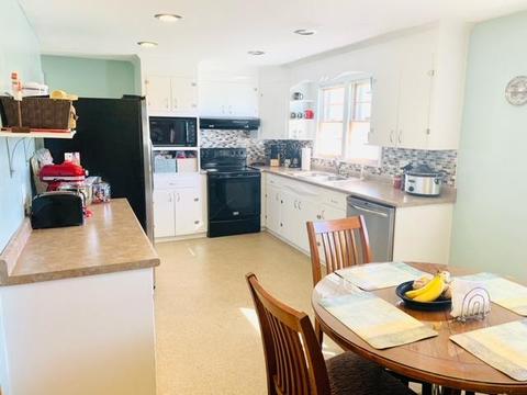 419 E Gray St, Covington, VA 24426 photo 9