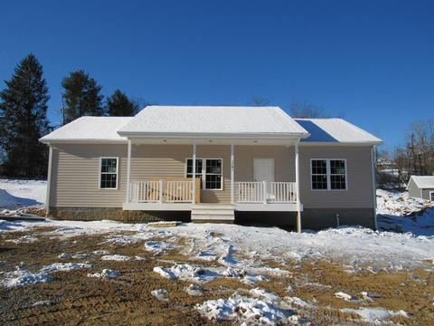 1761 Smith Ln, Pulaski, VA 24301 photo 1