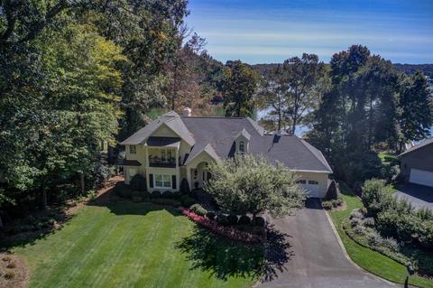 25 Driftwood Cir, Penhook, VA 24137 photo 2