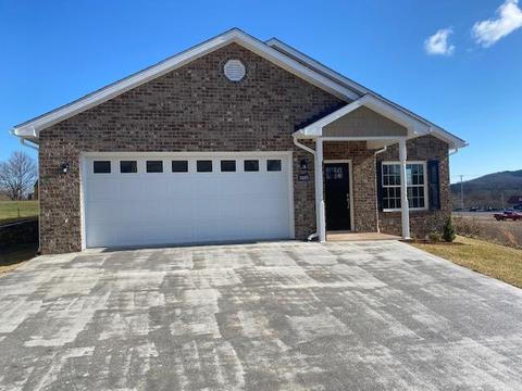 3485 Mcdaniel Dr, Salem, VA 24153 photo 1
