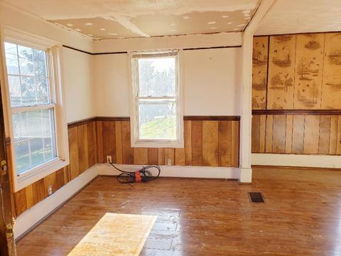 19 Main St, Eagle Rock, VA 24085 photo 9