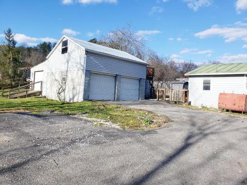 19 Main St, Eagle Rock, VA 24085 photo 2