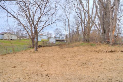 641 4th St NE, Pulaski, VA 24301 photo 28