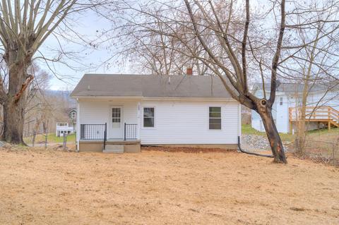 641 4th St NE, Pulaski, VA 24301 photo 27