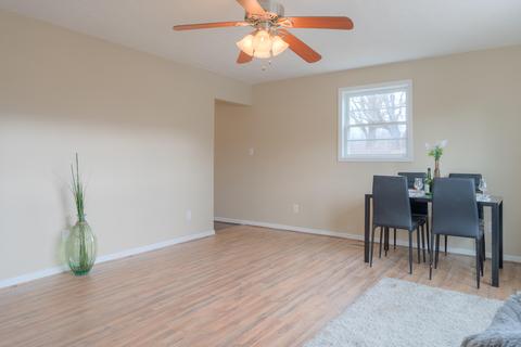 641 4th St NE, Pulaski, VA 24301 photo 6