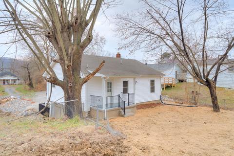 641 4th St NE, Pulaski, VA 24301 photo 26