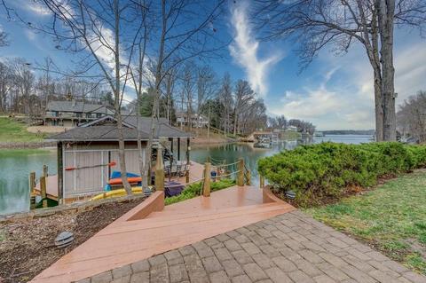 255 Cross Tower Dr, Penhook, VA 24137 photo 49