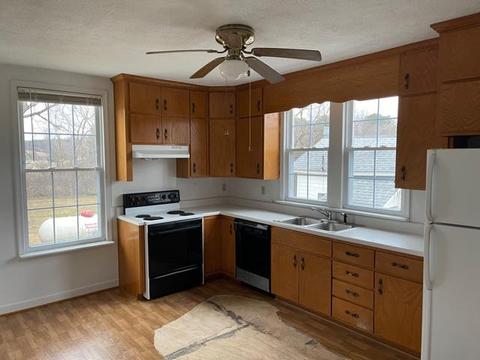 1096 Penicks Mill Rd, Thaxton, VA 24174 photo 9