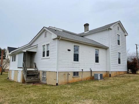 1096 Penicks Mill Rd, Thaxton, VA 24174 photo 4