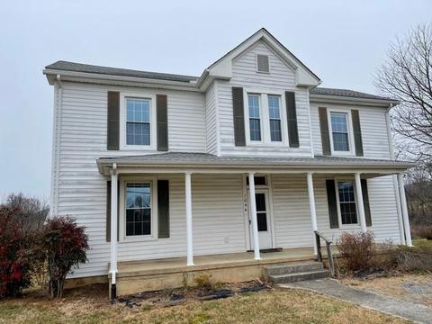 1096 Penicks Mill Rd, Thaxton, VA 24174 photo 2