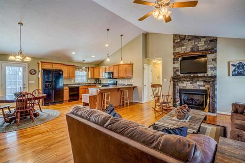 10361 Goodview Rd, Goodview, VA 24095 photo 9