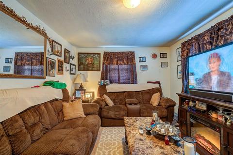 1711 Hendricks Store Rd, Moneta, VA 24121 photo 2