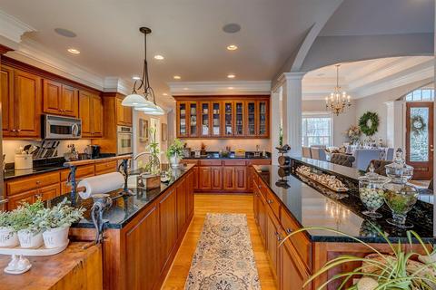205 E Pointe Dr, Penhook, VA 24137 photo 18