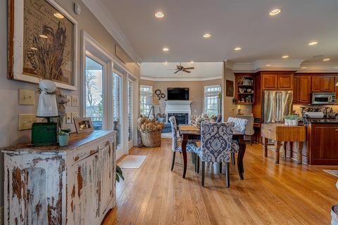 205 E Pointe Dr, Penhook, VA 24137 photo 25