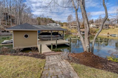 205 E Pointe Dr, Penhook, VA 24137 photo 83