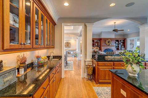 205 E Pointe Dr, Penhook, VA 24137 photo 23