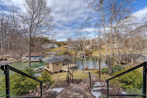 205 E Pointe Dr, Penhook, VA 24137 photo 81