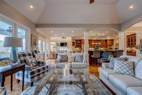 205 E Pointe Dr, Penhook, VA 24137 photo 11