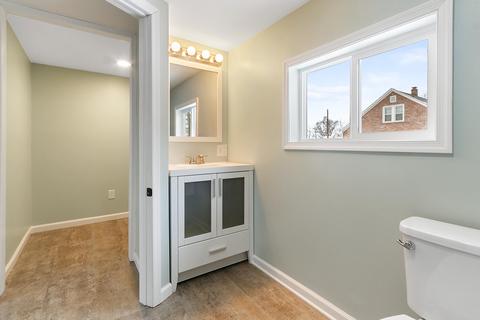 910 3rd St, Radford, VA 24141 photo 36