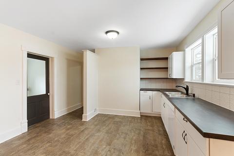 910 3rd St, Radford, VA 24141 photo 29