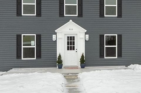 910 3rd St, Radford, VA 24141 photo 4