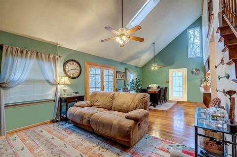 118 Cascade Dr, Vinton, VA 24179 photo 7