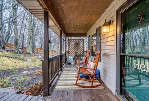 118 Cascade Dr, Vinton, VA 24179 photo 2