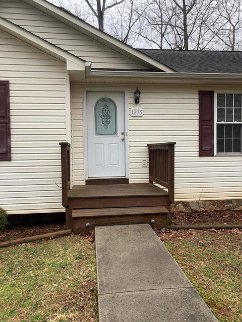 1275 Gate Ln, Moneta, VA 24121 photo 2