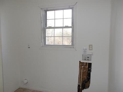 4554 Irisburg Rd, Axton, VA 24054 photo 17