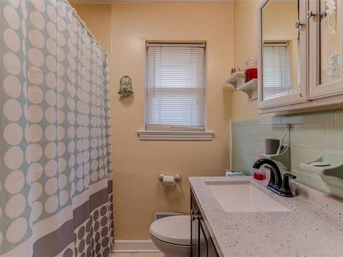 621 Bowman Ave, Salem, VA 24153 photo 10