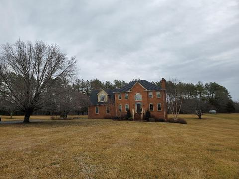 209 Longhill Rd, Goode, VA 24556 photo 2