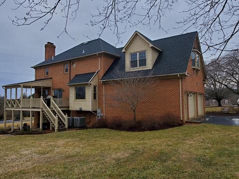 209 Longhill Rd, Goode, VA 24556 photo 4